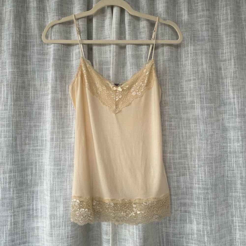 Jigsaw Lace Trim V-neck Cami Butter Pastel Golden Yellow VTG Y2K Dainty Coquette